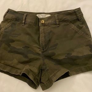 Army Abercrombie and Fitch shorts